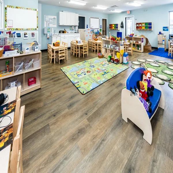 Heterogeneous sheet flooring